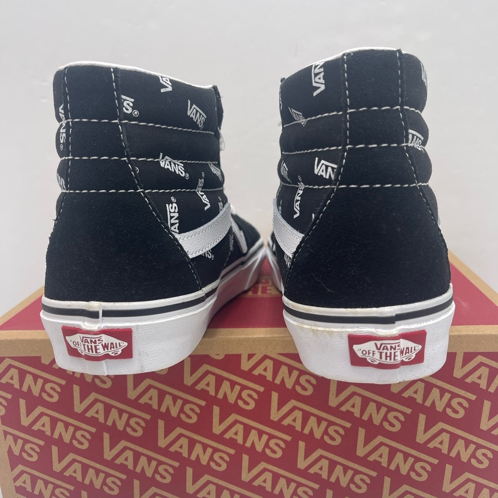 Vans WMNS Sk8-Hi
(Vans) Black/True White Sneakers
VN0A32QGQW7 - Picture 4 of 16